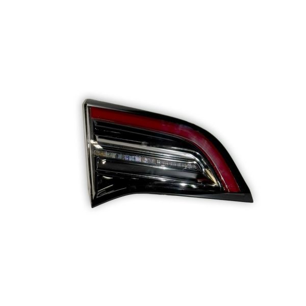 TAIL LAMP ASSEMBLY – LIFTGATE – TRUNK SAE – LEFT HAND